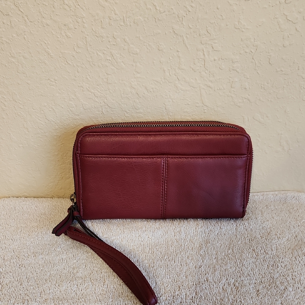 Women's Burgundy Leather Wristlet Clutch
